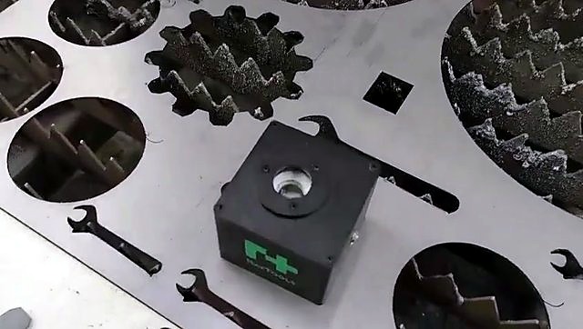 Black VBA wireless camera/module on bed (SKU ask)