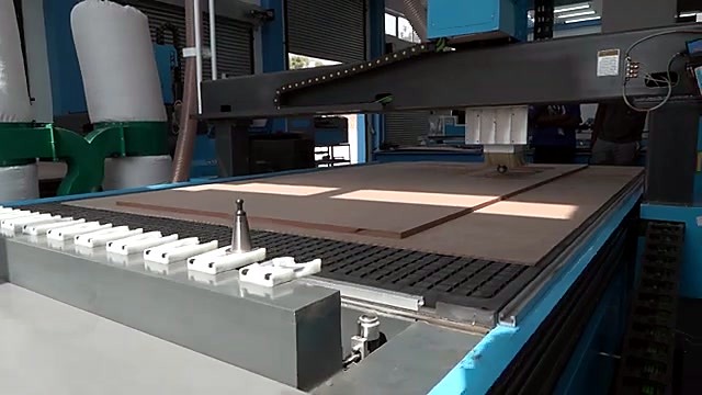 CLEAR linear ATC magazine white forks + seated holder (SKU ask)