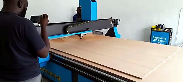 EasyRoute stand + circle cut start (SKU ask)