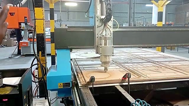 EasyRoute starting circle cut in clamped 16mm MDF (SKU ask)