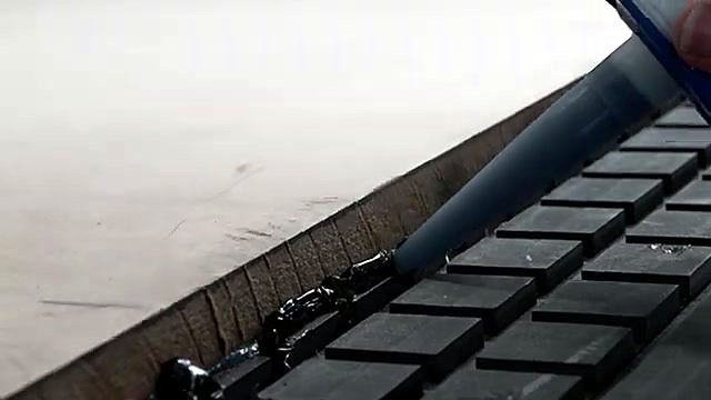Silicone gun sealing black EasyRoute vacuum tracks (SKU ask)