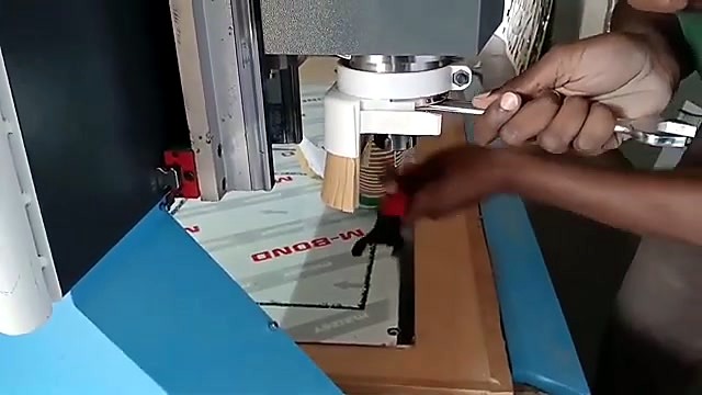 Manual wrench collet change — non-ATC cue (SKU ask)