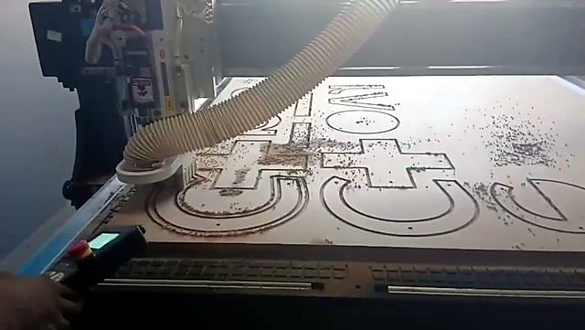 Handheld pendant + cut lettering on bed (SKU ask)