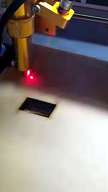 TruCUT-family gold head + red-dot cutting wood (SKU ask)