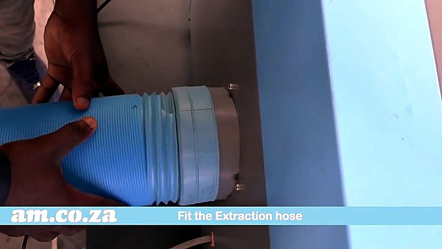 Fitting blue extraction hose to flange (SKU ask)