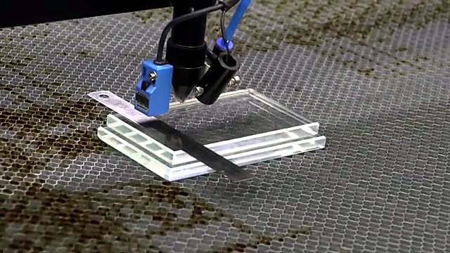 Acrylic plaque + head setup on honeycomb (SKU ask)