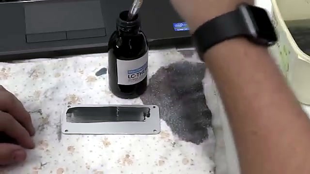 Apply THERMAL INK bottle to metal plate (SKU ask)