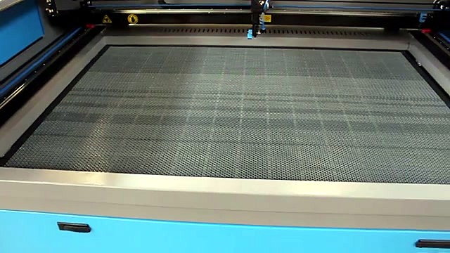 Open honeycomb cutting bed top-down (SKU ask)