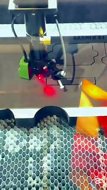 Laser head + red pointer mid foam nest-cut (SKU ask)