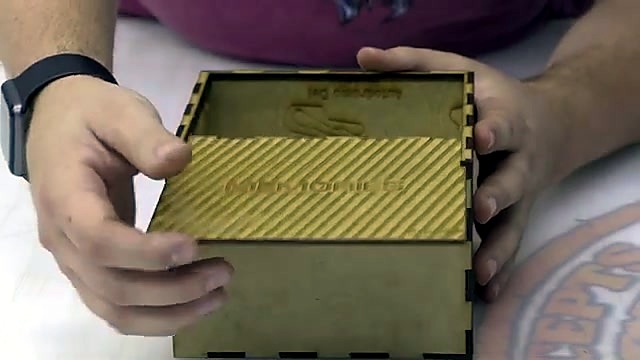 Finished MEMORIES sliding-lid box (SKU ask)