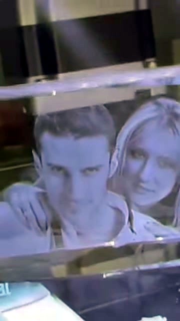 Finished couple 3D portrait in crystal (SKU ask)