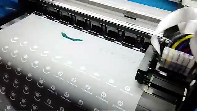 Print carriage at right travel over film (SKU ask)