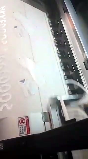 Printed film advancing under stabilizer bar (SKU ask)