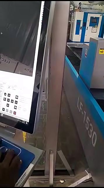 Side chassis marking LF-1530 + portrait control UI (SKU ask — confirm)