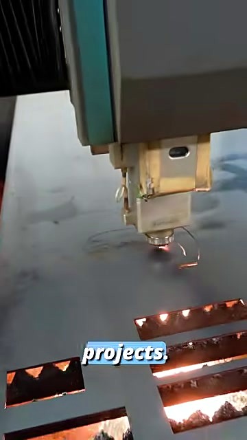 Fiber head cutting sparks on sheet metal (SKU ask)