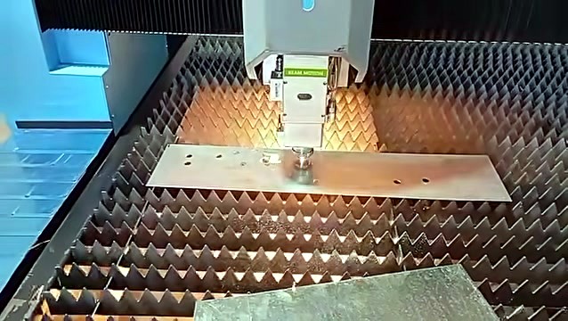 Wide blue frame + bellows over metal sheet nest (SKU ask)