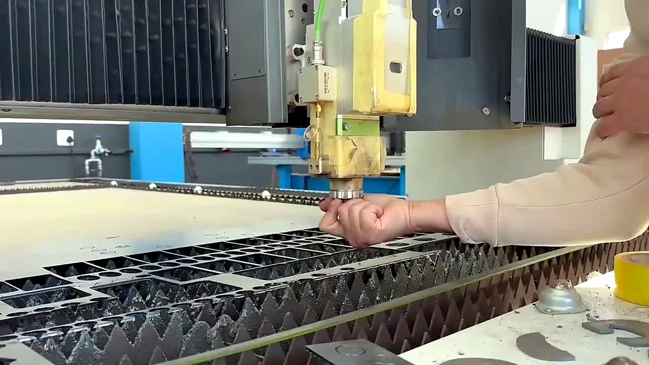 YouTube thumb — RayCUT bottom lens + nozzle maint (SKU ask)