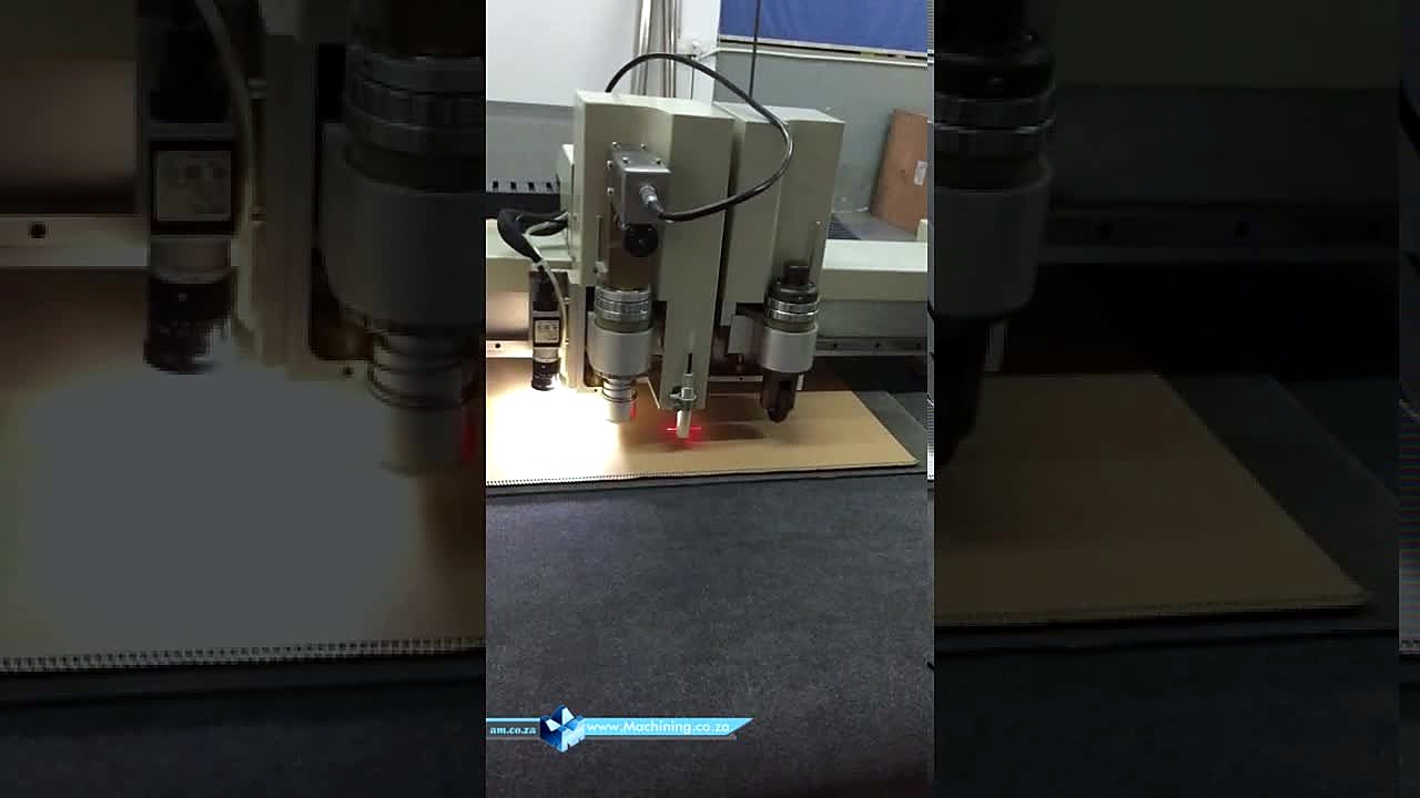 YouTube thumb — FlatCUT box oscillating+creasing (SKU ask)