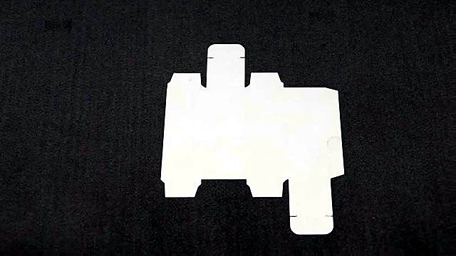 Cut box blank / template on flatbed (SKU ask)