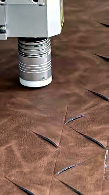 Vacuum table brown leatherette mid-cut (SKU ask)