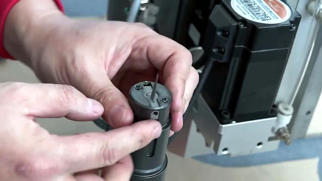 YouTube thumb — FlatCUT oscillating blade holder (SKU ask)