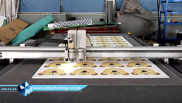 Rows of teddy faces mid oscillating contour (SKU ask)