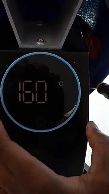 Circular blue-ring UI at 160°C (SKU ask)