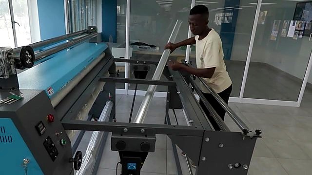 Teal cover chassis + rear media mandrel load (SKU ask)
