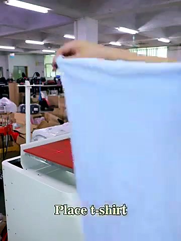 White tee laid on red lower platen (SKU ask)