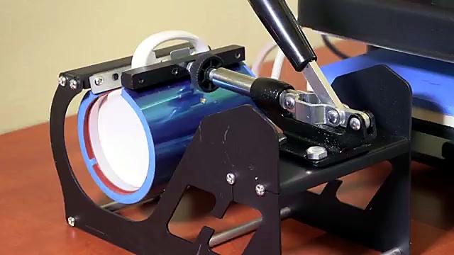 Mug clamp closed on blue heater (SKU ask)
