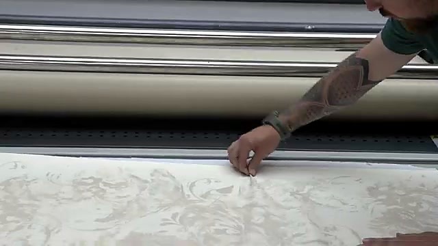 Hand pointing mat entry crease/tension point (SKU ask)