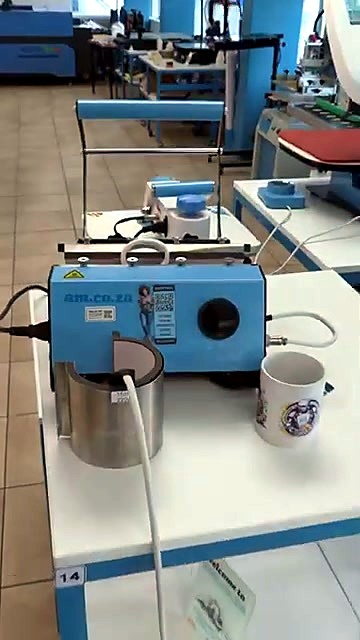 CLEAR Heatware/am.co.za mug press + demo mug (SKU ask)