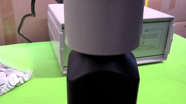 Wand seated on capped bottle sealing (SKU ask)