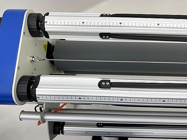 RM-1520A — Rollman Automatic 2000W Hot/Cold Laminator 1520mm