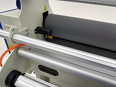 RM-1520A — Rollman Automatic 2000W Hot/Cold Laminator 1520mm