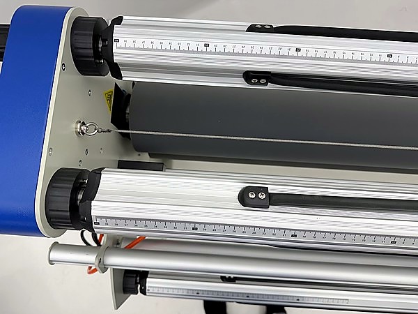 RM-1520A — Rollman Automatic 2000W Hot/Cold Laminator 1520mm