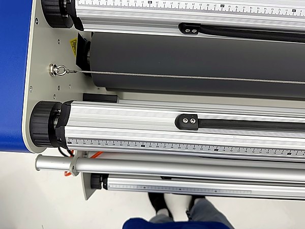 RM-1520A — Rollman Automatic 2000W Hot/Cold Laminator 1520mm