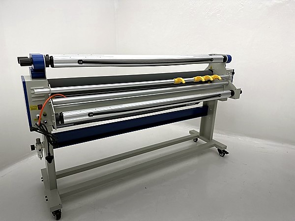 RM-1520A — Rollman Automatic 2000W Hot/Cold Laminator 1520mm