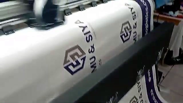 Carriage mid logo print (SKU ask)