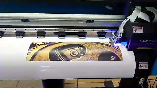 Gear artwork printing on roll media