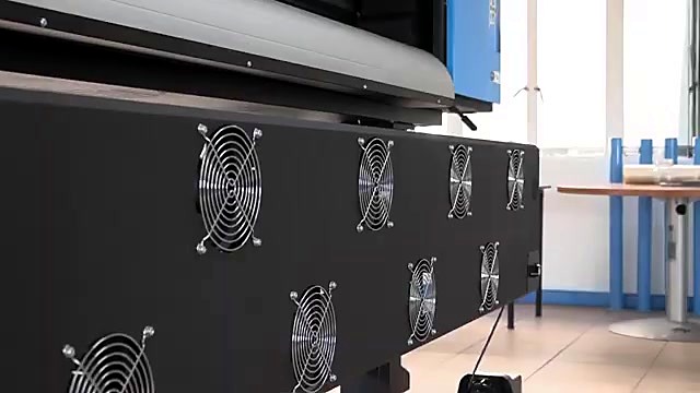 Rear cooling fan bank on 2023 FastCOLOUR chassis (SKU ask)