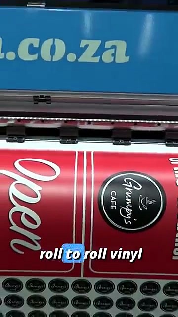 Roll-to-roll vinyl labels print (SKU ask)