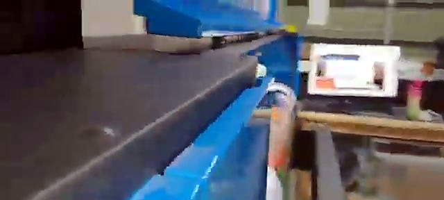 Pinch rollers on gloss roll mid-job (SKU ask)