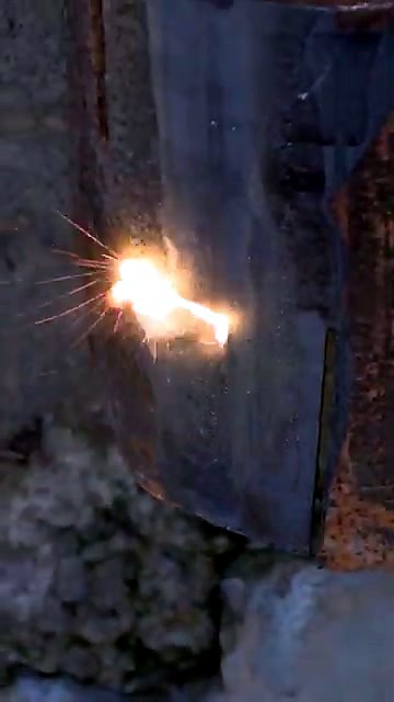 Bright cleaned path vs rust on steel pipe (SKU ask)