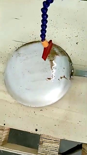 Red RustOff nozzle cleaning pan with bright laser path (SKU ask)
