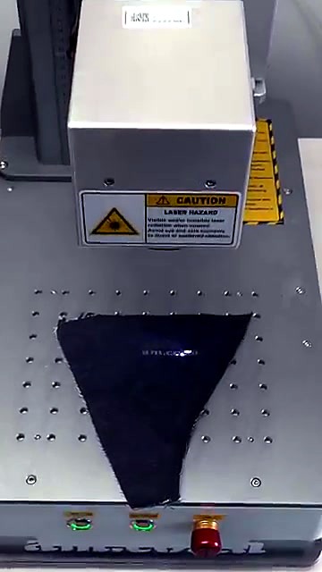 CAUTION head over denim on perforated bed (SKU ask)