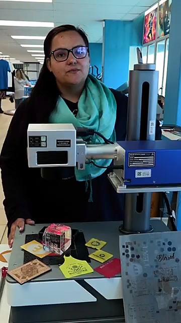 Full UV LabelMark body + UV labelmark caption (SKU ask)