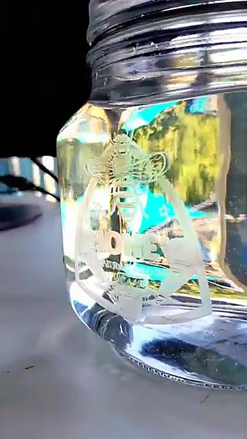 Water-filled jar frost highlight (SKU ask)