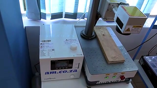CLEAR am.co.za UV + Coolingstyle chiller wood bed (SKU ask)