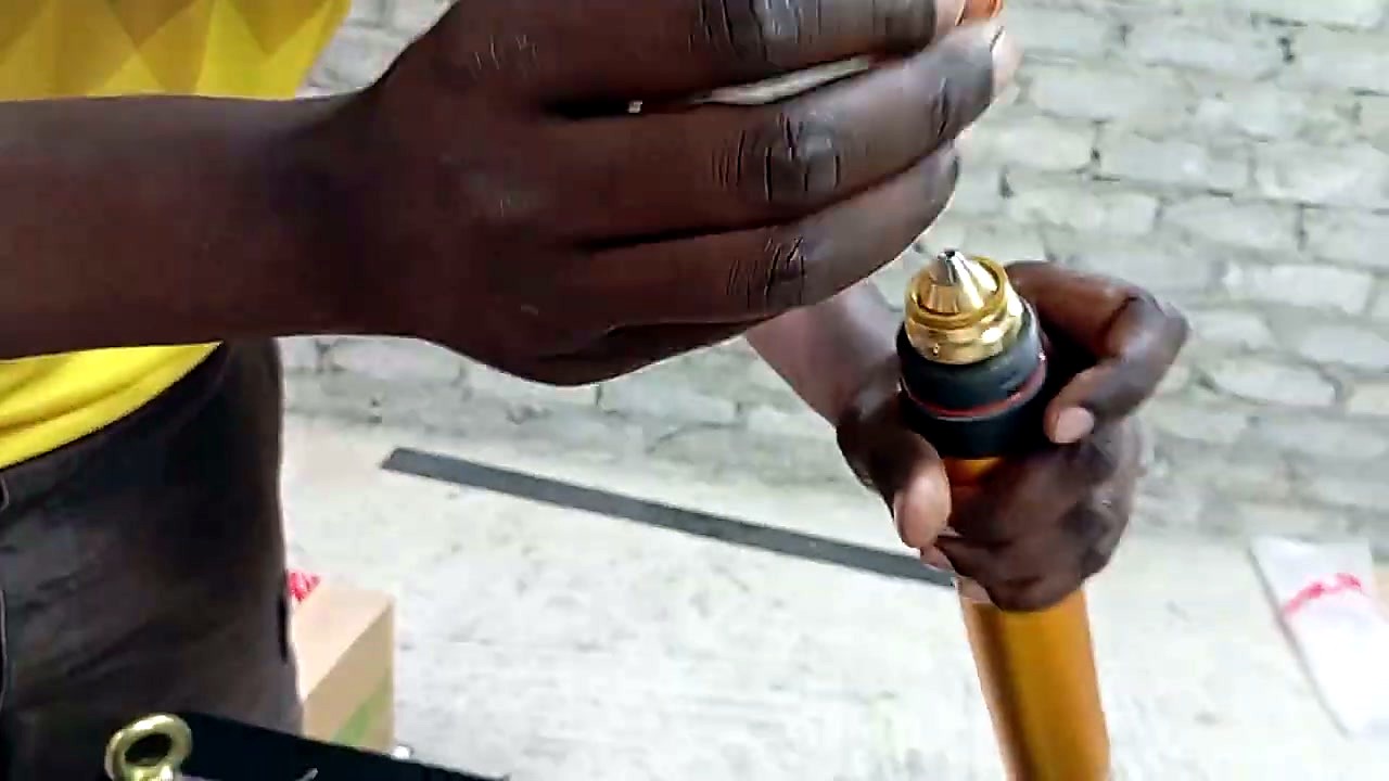 Electrode/nozzle removal close (SKU ask)